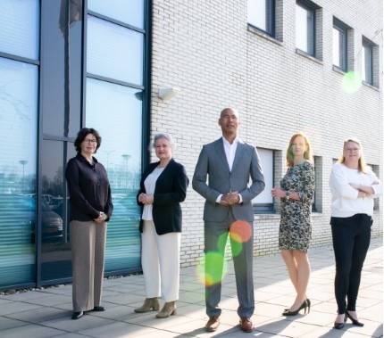 Foto van de directieleden.